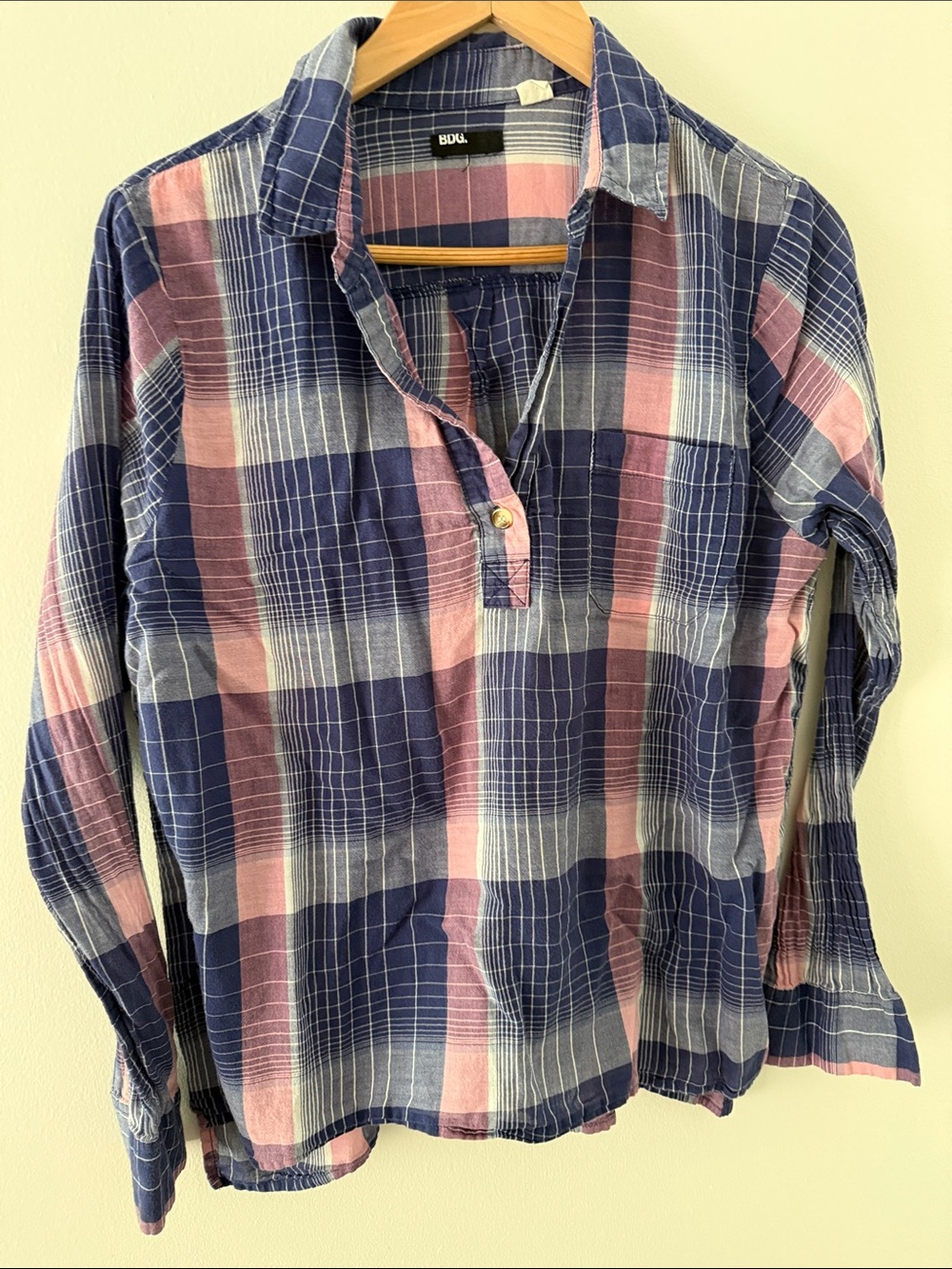 GORGEOUS LIMITED EDITION VINTAGE BDG SIZE LARGE BLOUSE/SHIRT